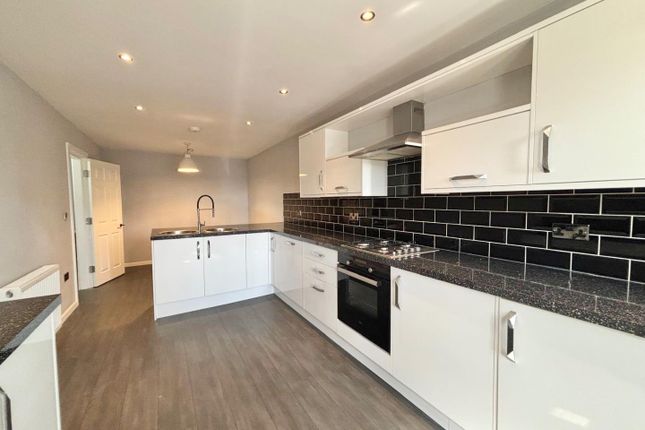 24, Worsbrough Road, Barnsley photo 4