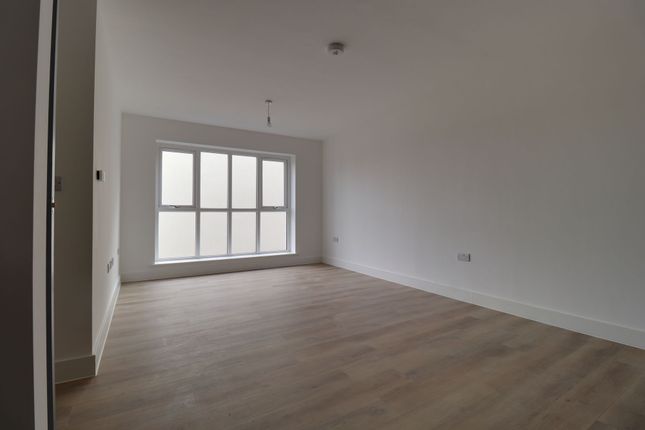 16 The Maples Penkvale Road, Stafford photo 4