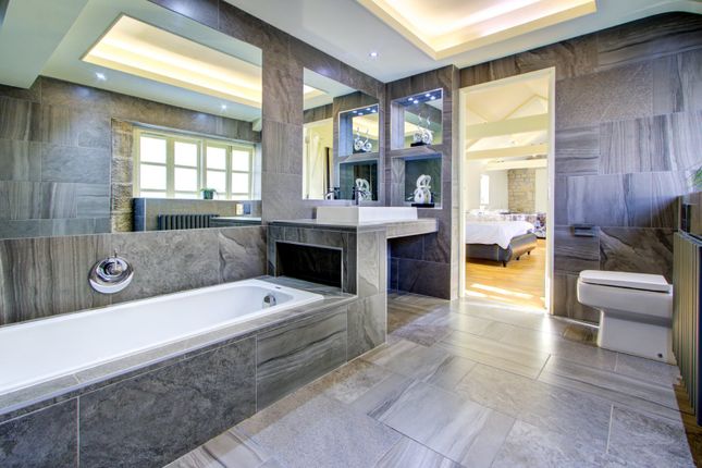 S. Wing Bathroom