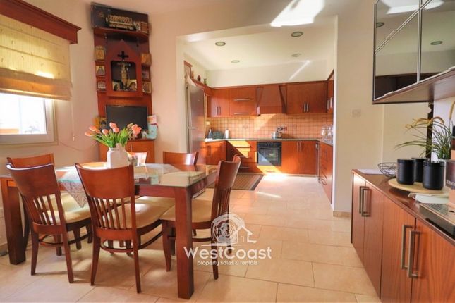 Villa for sale in Mesoyi, Paphos, Cyprus
