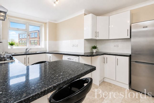 149d, High Street, Brentwood photo 4