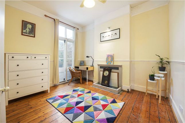 71, Wakehurst Road, London photo 4