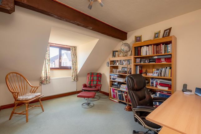 Bedroom/Office