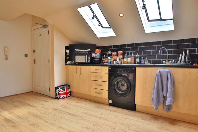 3 Tomkinsons Court, East Street, Tewkesbury photo 2