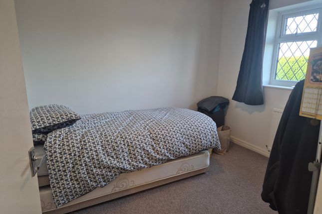 12, FRODSHAM photo 5