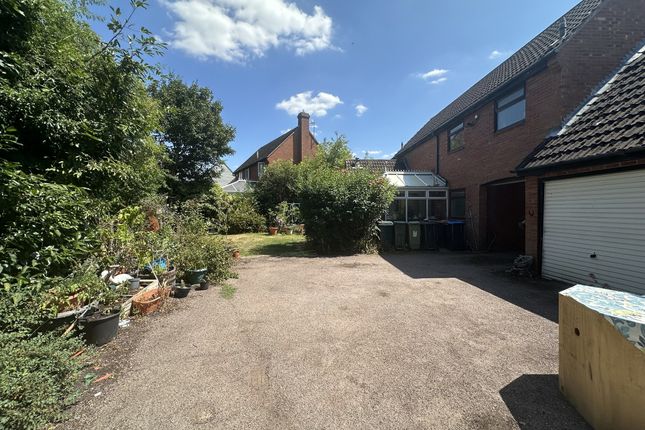 7, Rudchesters, Milton Keynes photo 3
