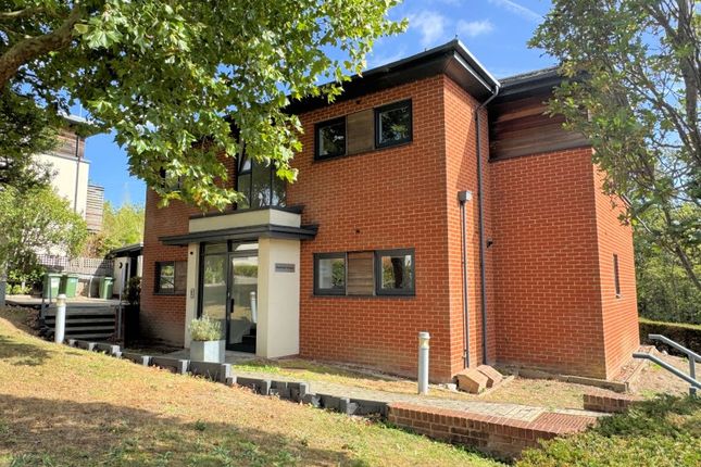 Flat 2 Newhall House 2, Morphou Road, London photo 2