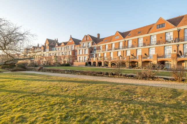 King Edward VII Apartments, Midhurst, West Sussex GU29, 2 bedroom