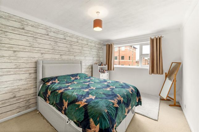 Flat 3, Atkinson House, Atkinson Road, Sale photo 4