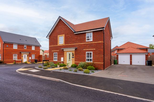 7, Axminster Drive, Stourport-on-severn photo 2