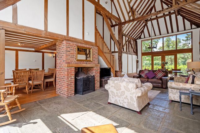 The Timber Barn, Lake End Road, Windsor photo 2