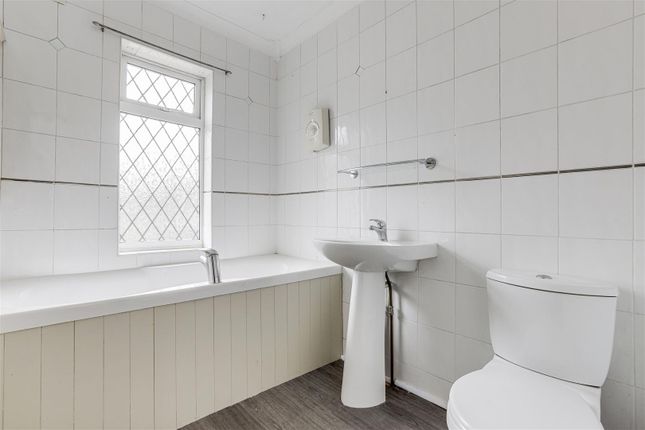 End terrace house for sale in High Street Avenue, Arnold, Nottinghamshire
