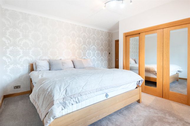 127, Kirkland Walk, Leven photo 4