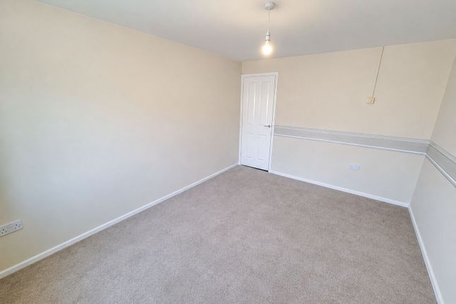 51, Durley Crescent, Southampton photo 2