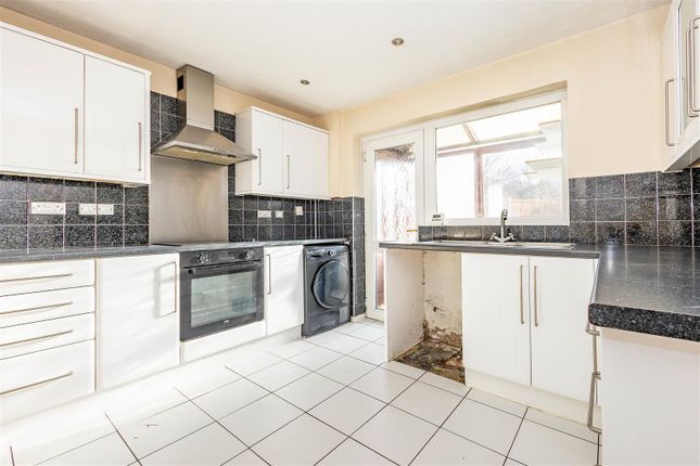 33, Whernside Way, Leyland photo 3