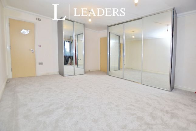 17, Henry Laver Court, Henry Laver Court photo 5