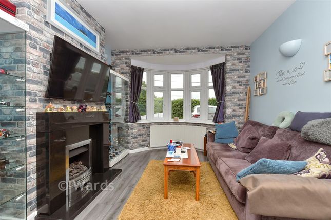7, Hempstead Lane, Sittingbourne photo 3