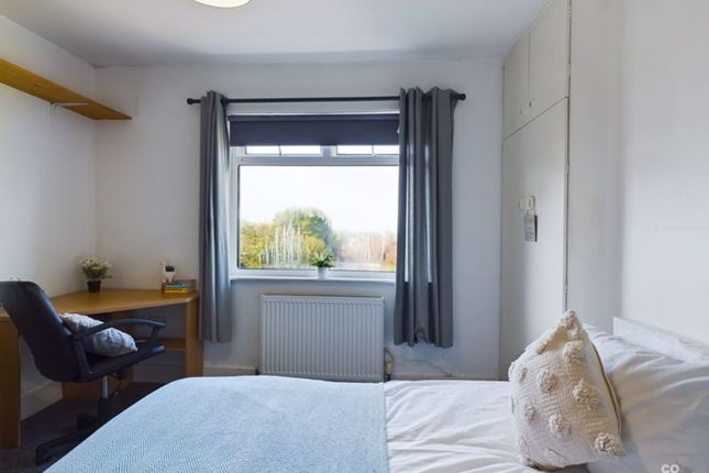 34 Crayford Road, Brighton photo 2