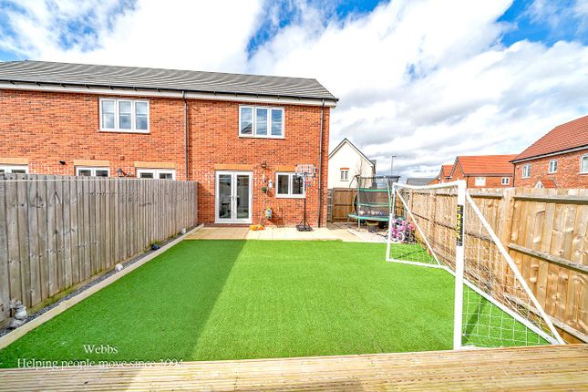 1, Maple Court, Wolverhampton photo 3