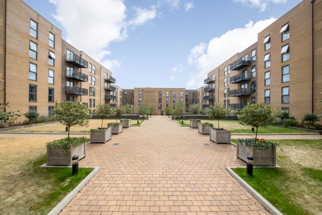 Flat for sale in Lambourne House, Apple Yard, Anerley
