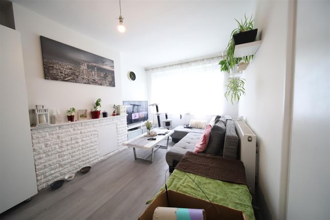 Thumbnail Flat for sale in Northumberland Park, London