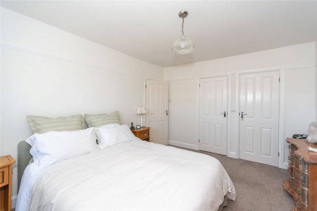 Bungalow to rent in Woodlawn Crescent, Twickenham