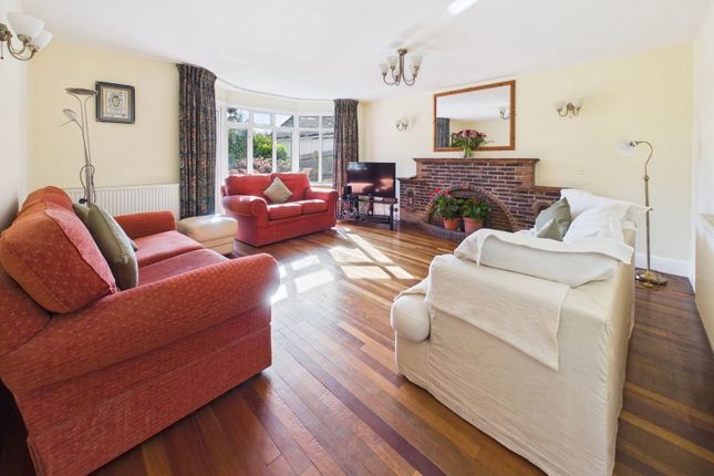 295, Upper Shoreham Road, Shoreham-by-sea photo 2