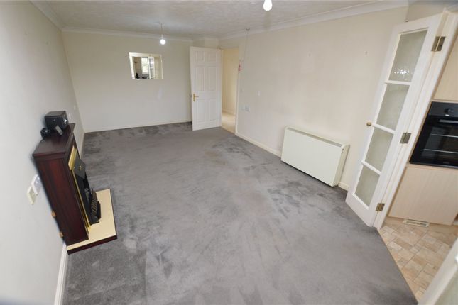14 St. Pirans Court Trevithick Road, Camborne Cornwall, Cornwall photo 4