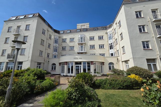 2-bed flat on Marine Parade East, Essex, £150,000