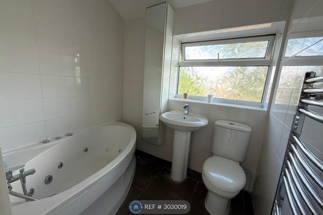 Hydefield Close, London photo 3