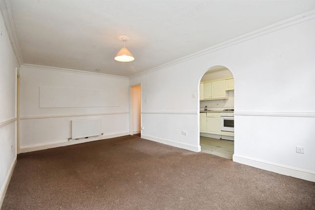Flat 32, Becketts Court, Canterbury Way, Brentwood photo 4