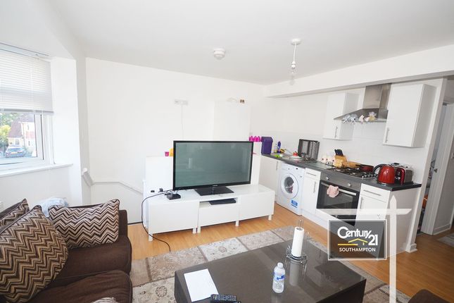 54a,, Swift Gardens, SOUTHAMPTON photo 2