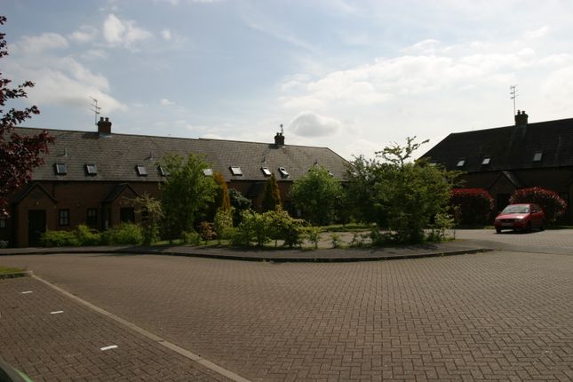 -, Poplars Close, Stone photo 2