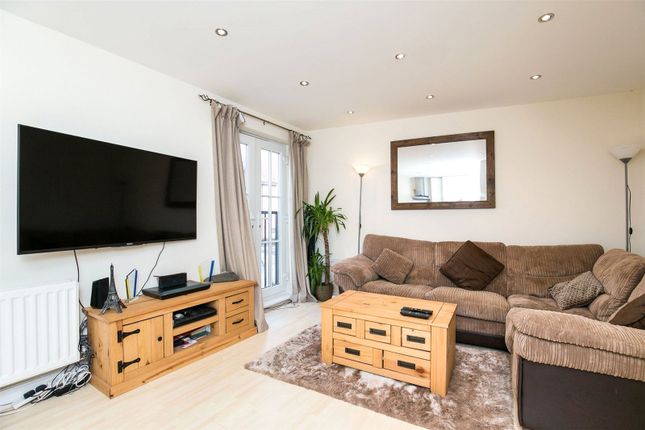 38, Fulmar Crescent, Berkshire photo 4