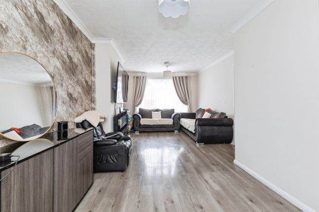3, Shaw Grove, HARTLEPOOL photo 4