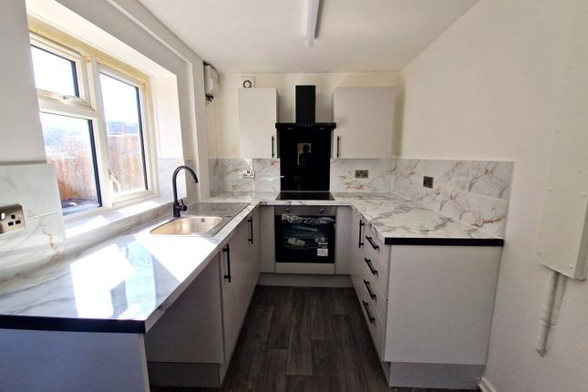 32, Berry Close, Exmouth photo 2