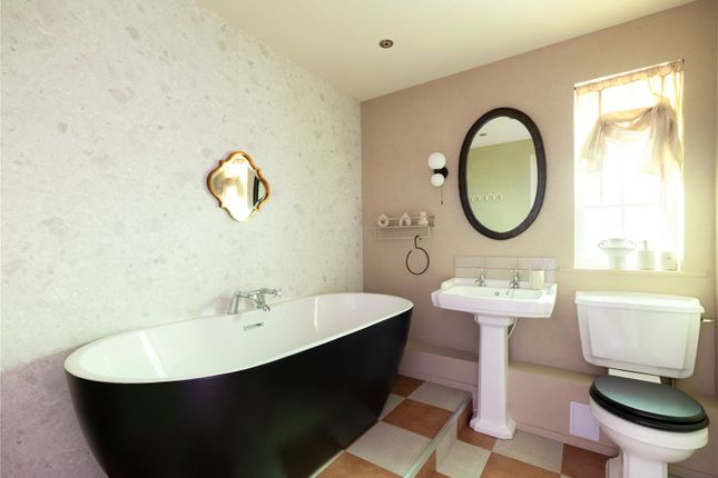 Gathehouse Bathroom