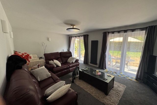 3 Broadoak Close, West Hill, Ottery St Mary photo 3
