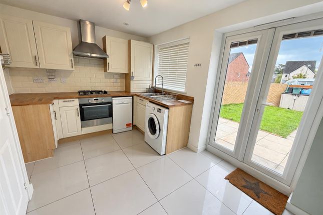 5, Town Farm Road, Newent photo 3
