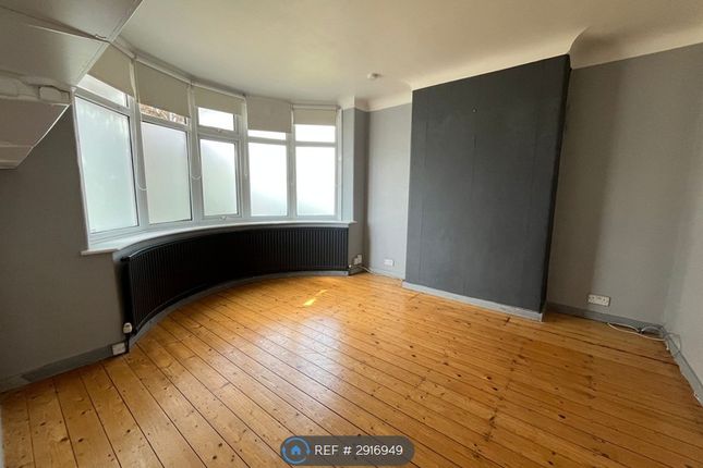 Manor Avenue, Sale photo 2