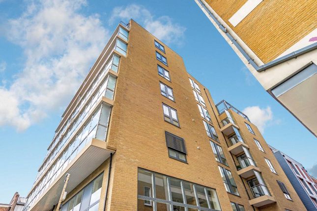 Flat for sale in Shipwright House, 14 Boulcott Street