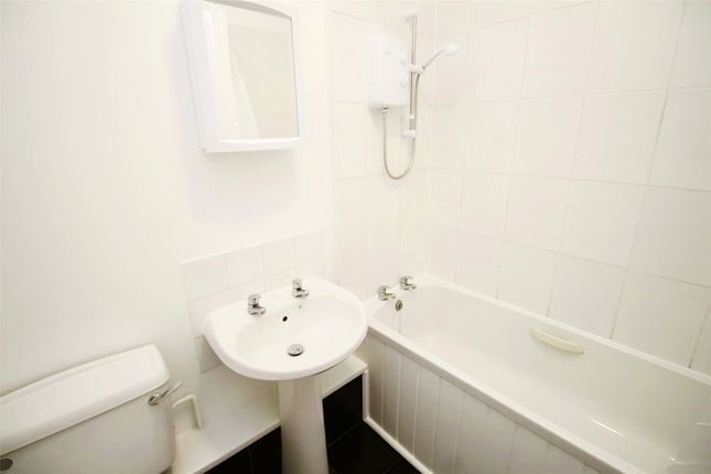 Flat 3, Bethel Place,, North Road, Kent photo 4