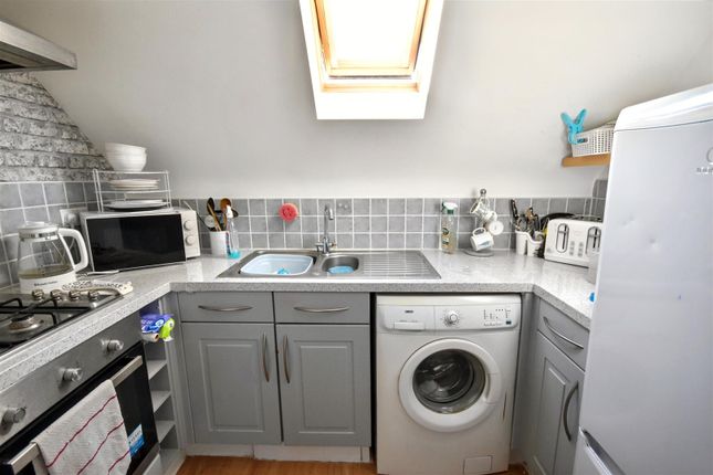 58, Lapwing Close, Corby photo 3