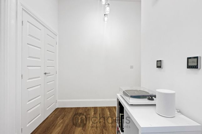 Flat for sale in Flagstaff Road, Colchester