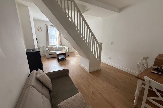 32, Cromwell Road, Wembley photo 3