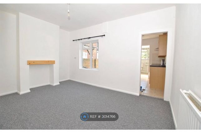 Great Knollys St, Reading photo 4