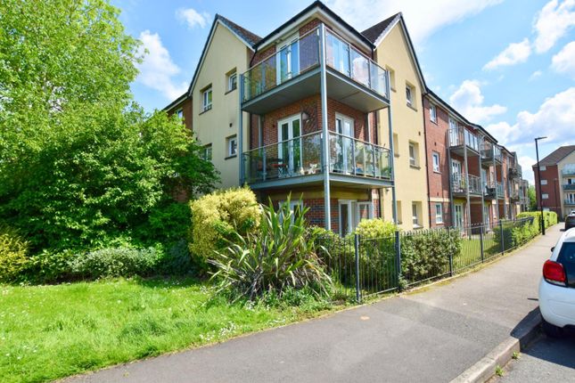 Flat for sale in Philmont Court, Bannerbrook Park, Coventry