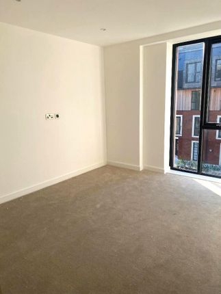 Flat 24, 1, Westbrook Mills, Thackeray Lane, Godalming photo 5