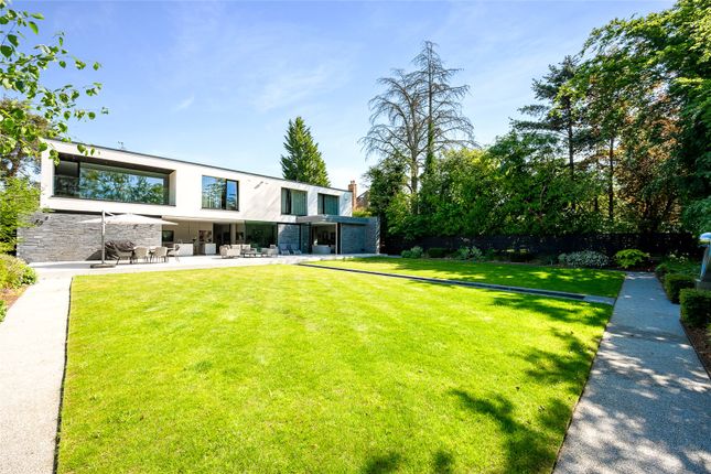 10 Torkington Road