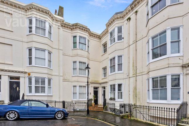 Thumbnail Flat for sale in Clarence Square, Brighton, East Sussex